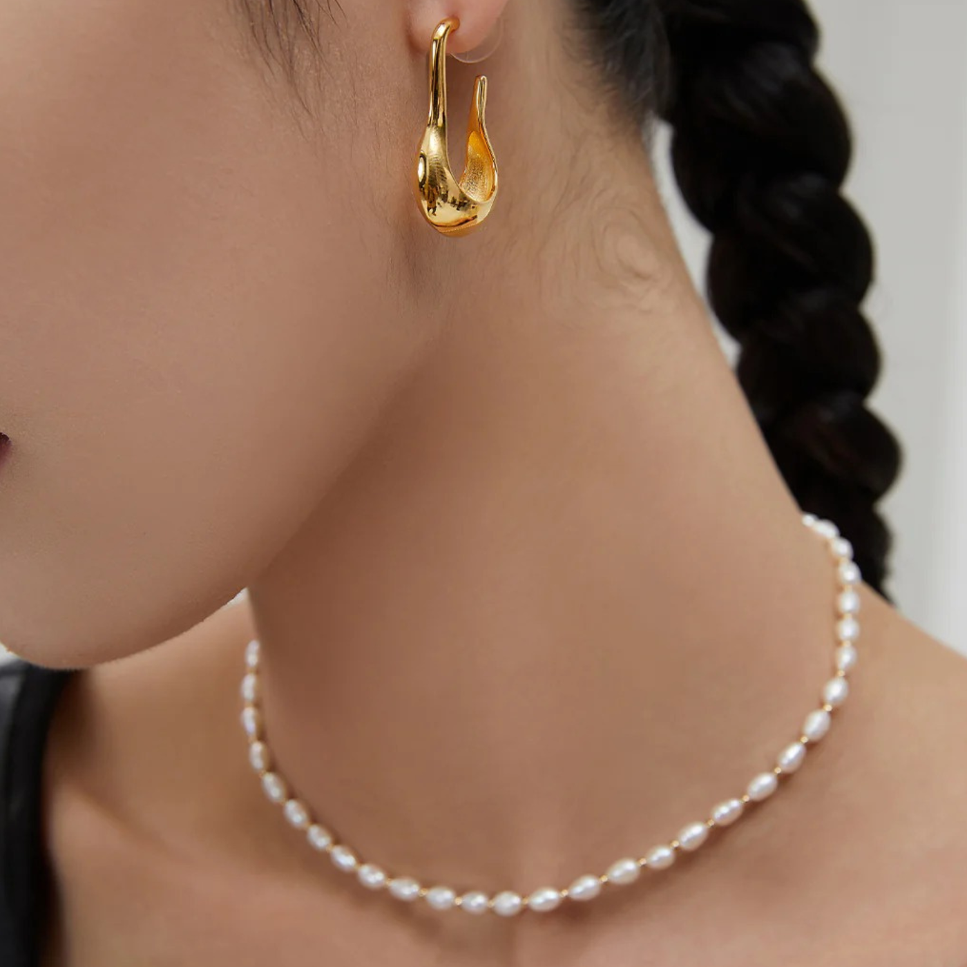 Petite Pearl & Bead Choker – Vintage Gold