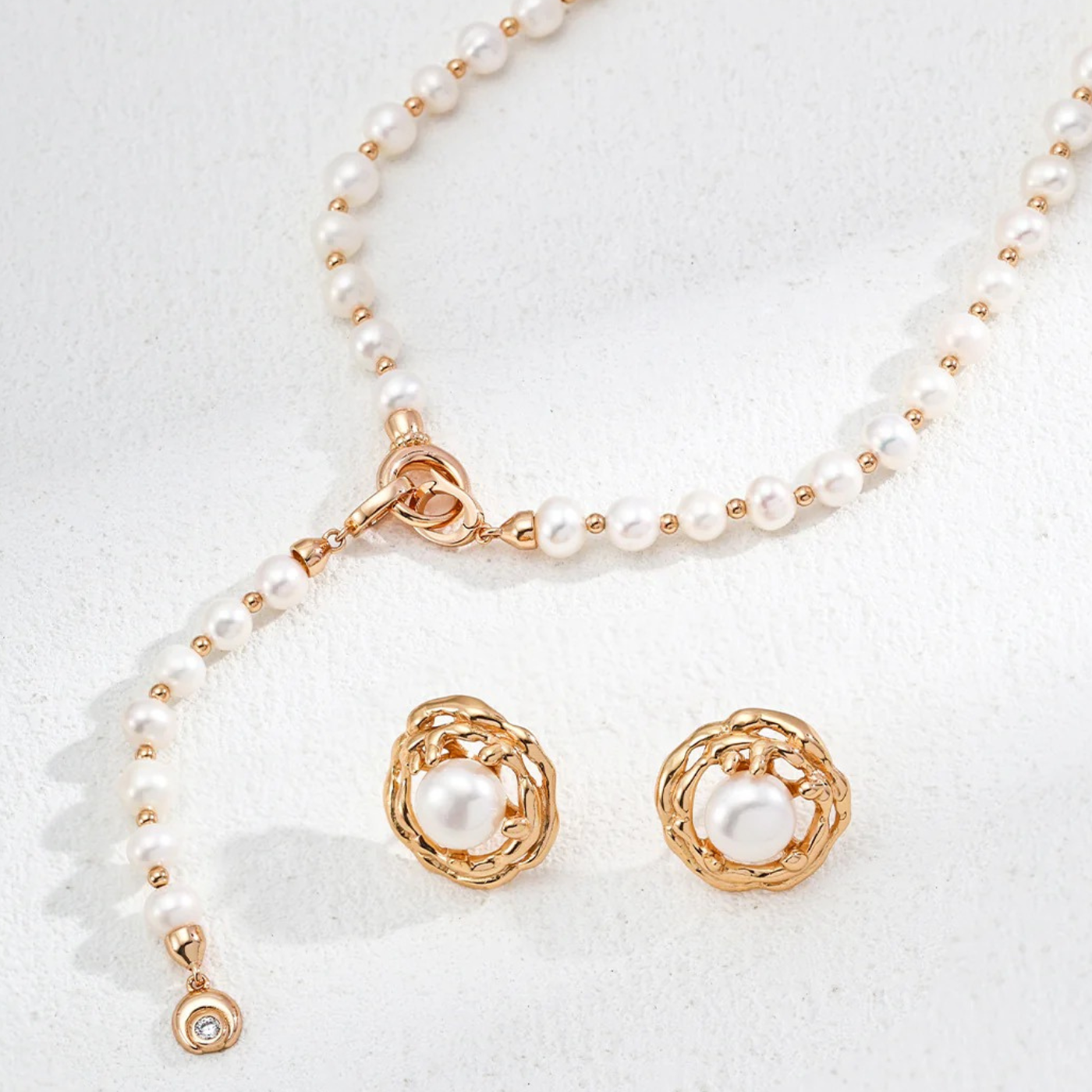 Pearl Toggle Necklace – S925 Sterling Silver in Vintage Gold & White Gold