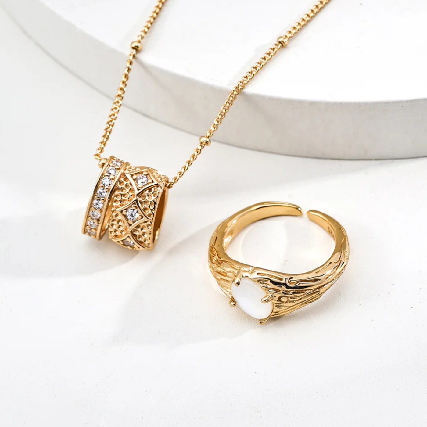Vintage Zircon Pendant Necklace - S925 Sterling Silver