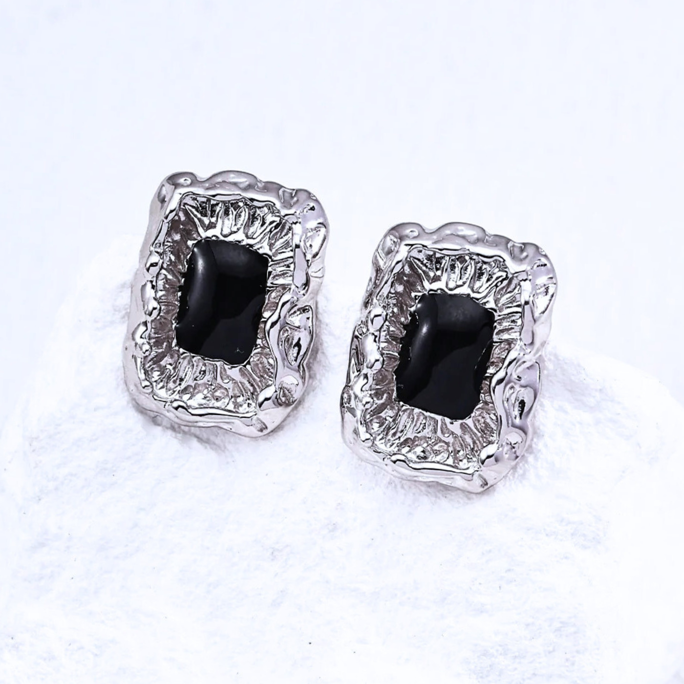 Noir Rectangulaire Earrings S925 Silver with Black Enamel