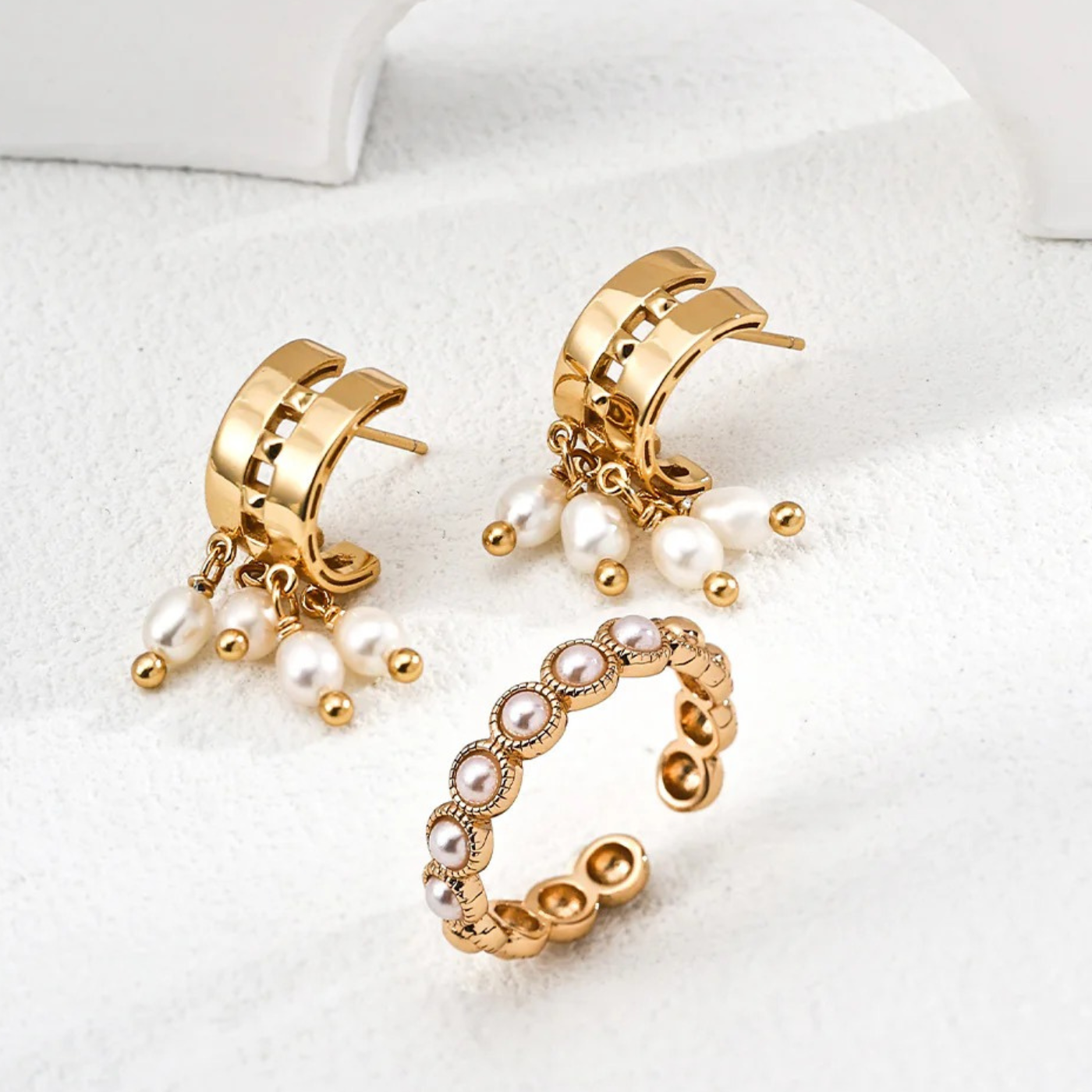 Vintage Pearl Earrings – S925 Sterling Silver Artistic Design