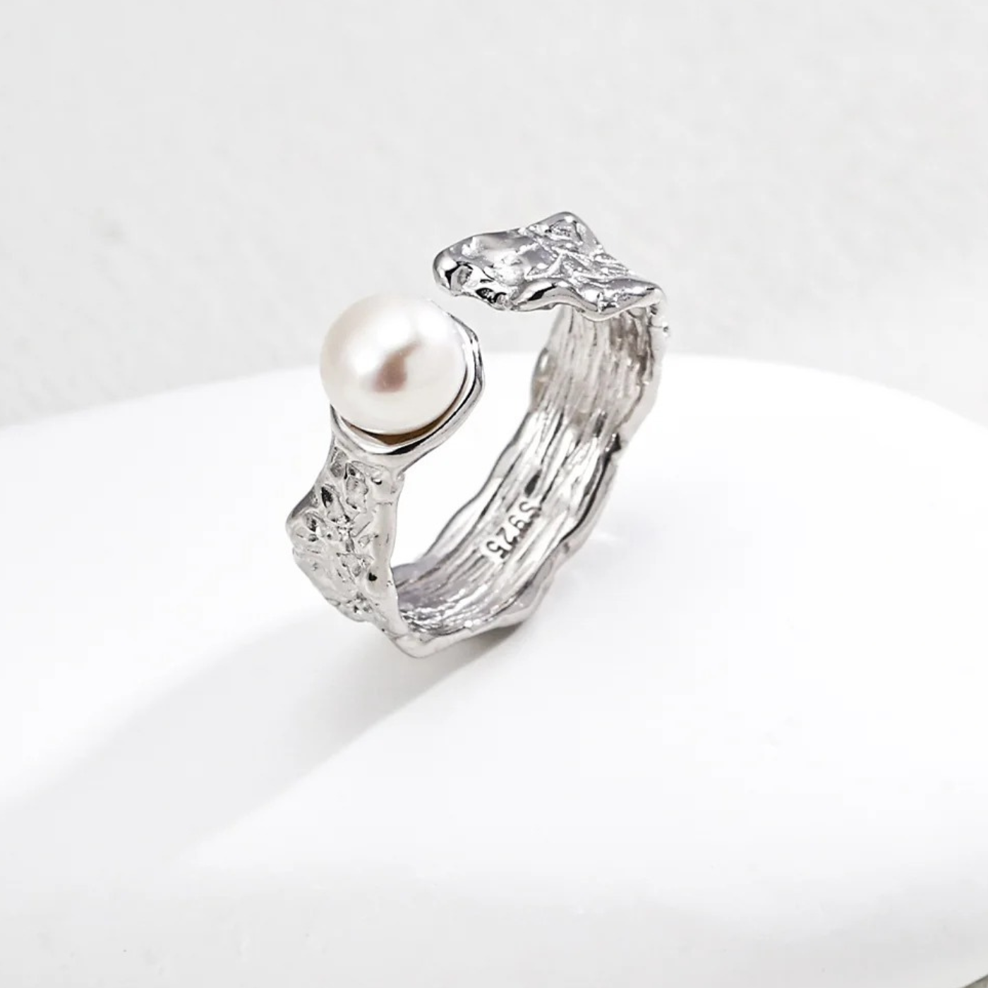 Withered Nest Open Pearl Ring – S925 Sterling Silver in Vintage Gold & White Gold