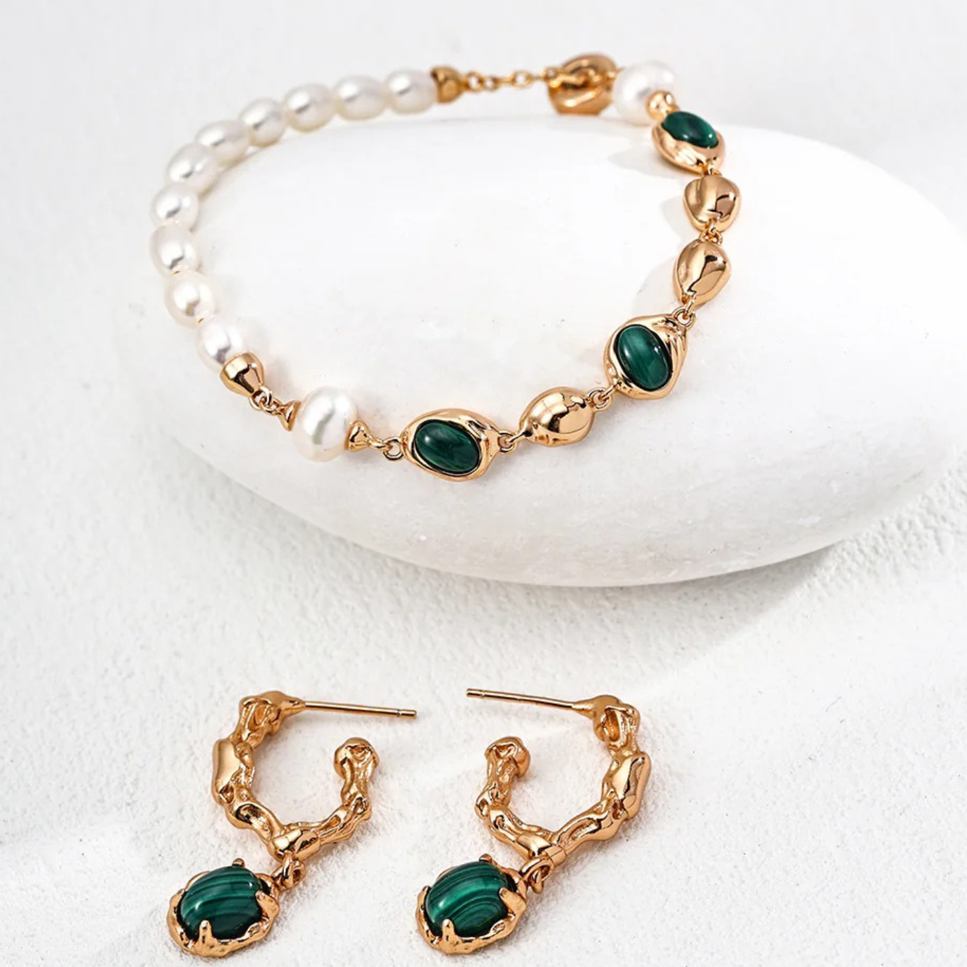 Pearl & Malachite Bracelet – S925 Sterling Silver in Vintage Gold Finish