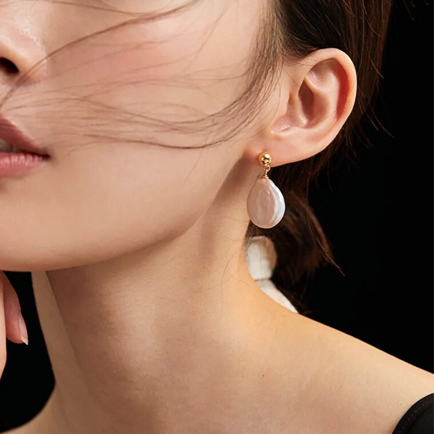 Baroque Coin Pearl Drop Studs – Vintage Gold