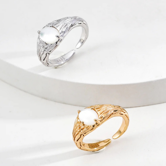 Mother-of-Pearl Ring  in S925 Sterling Silver (Adjustable) Vintage Style