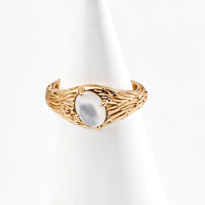 Mother - of - Pearl Ring in S925 Sterling Silver (Adjustable) Vintage Style - Beloved Moments Jewels & Co. Inc.