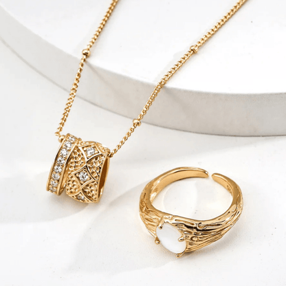 Mother - of - Pearl Ring in S925 Sterling Silver (Adjustable) Vintage Style - Beloved Moments Jewels & Co. Inc.